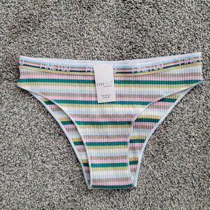 🛍️ BUNDLE ONLY***  Fine Too Bikini Underwear Medium  New with Tag!